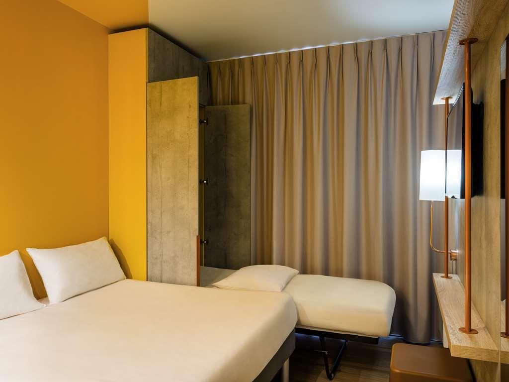 Ibis Budget Épinal Rom bilde